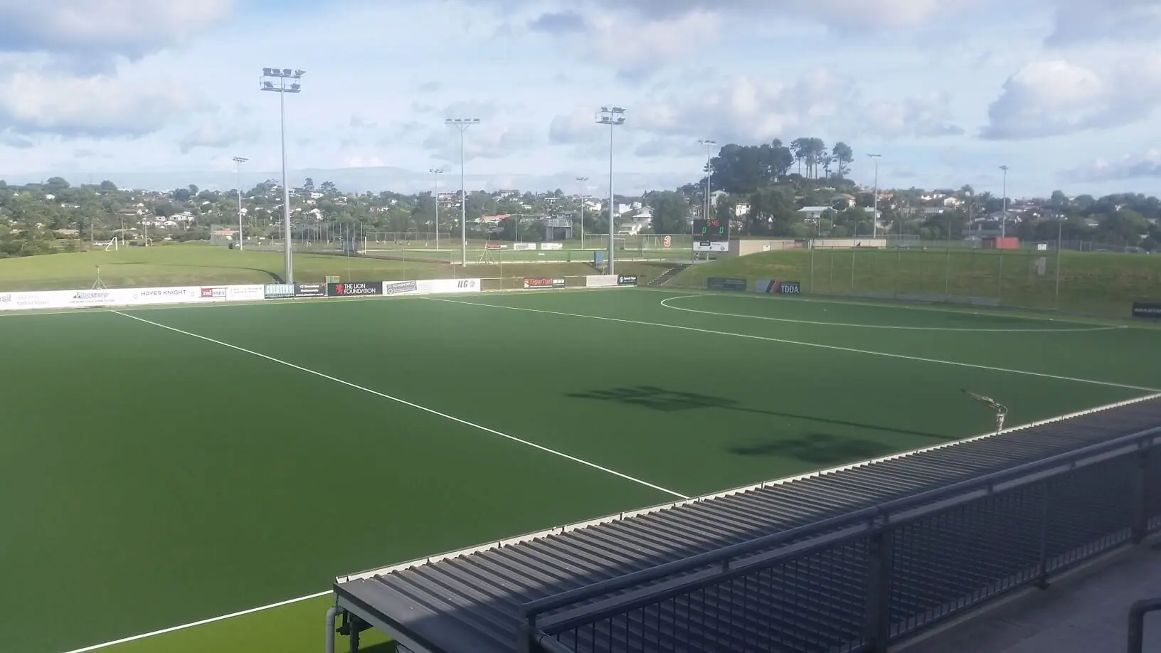 North Harbour Hockey has excellent facilities with superb pitch