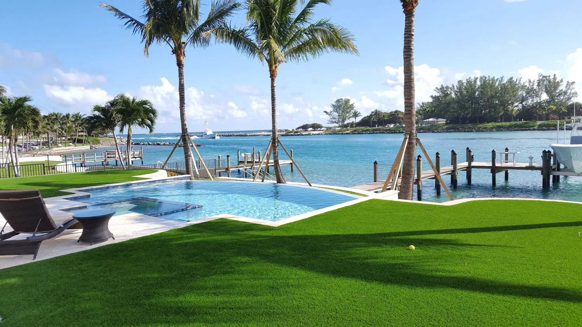 How to Spot High-Quality Synthetic Grass 4 Envy 35 xwr