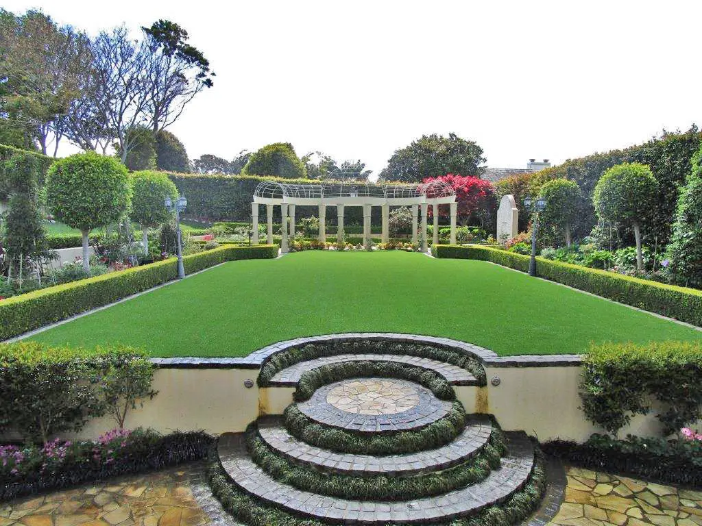 How to Spot High-Quality Synthetic Grass 2 Envy plus