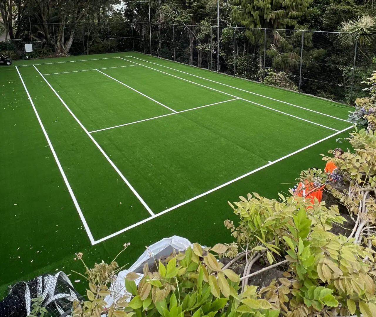 TigerTurf Tournament 1000 revived this residential tennis court