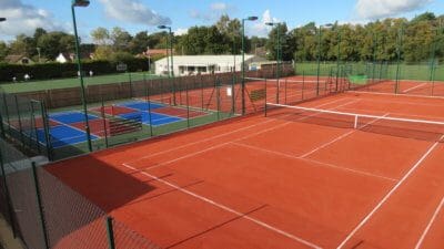 Top view of tennis court with TigerTurf Advantage Clay Artificial Grass