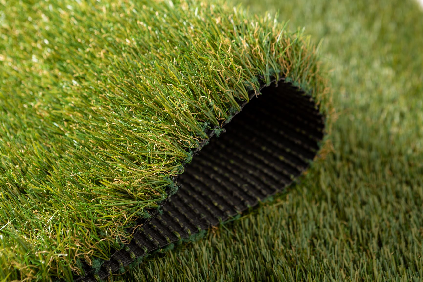 How to Spot High-Quality Synthetic Grass 19 Serenity 40